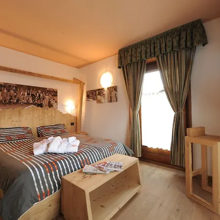 Astra Otel 3*